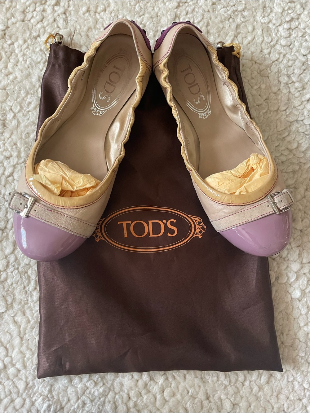 TOD'S Two-Tone Lavender and Cream Patent Leather Ballet Flats